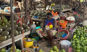 Vendeuses de fruits et légumes (Yamoussoukro)