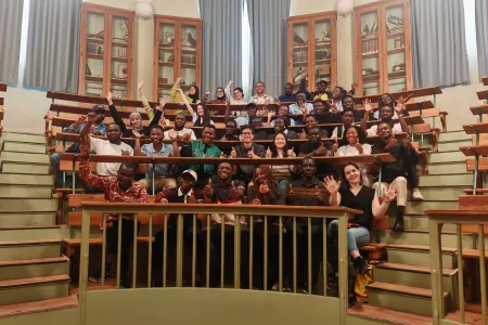 Etudiants internatioanaux dans l'amphi Pasteur