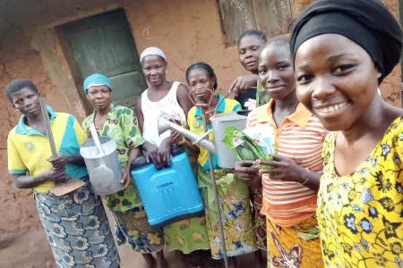 Distribution de semences et d'équiepments aux femmes maraîchères au Bénin