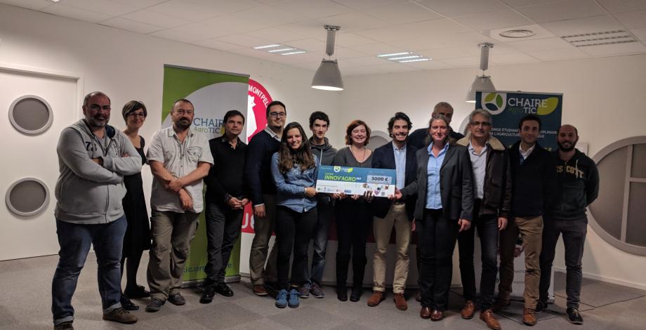 Remise du 1er Prix du challenge Innov'Agro organisé par la chaire AgroTIC