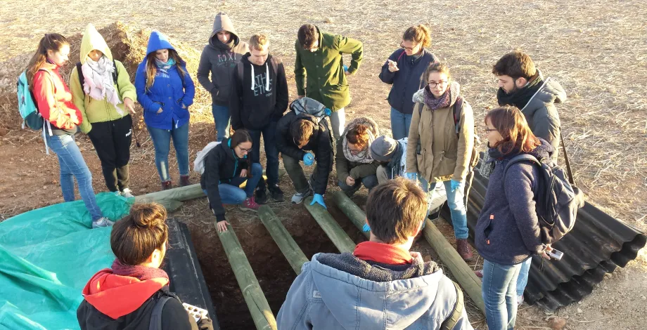 Suivi des paramètres du sol dans le cadre de l'installation d'un nouveau dispositif en agroforesterie