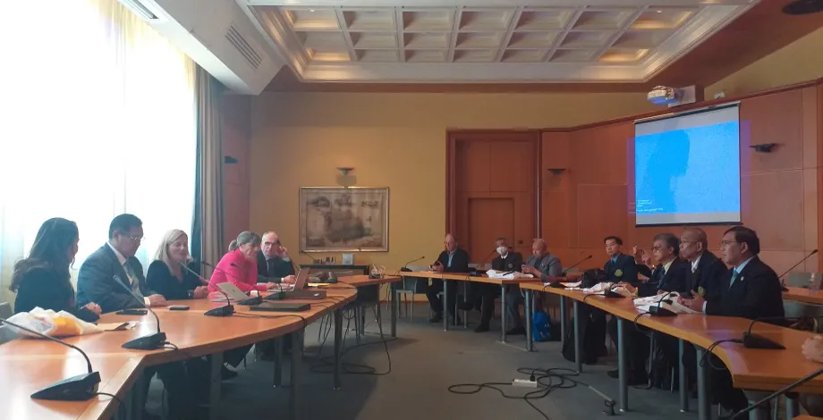 Discussions entre les deux partenaires