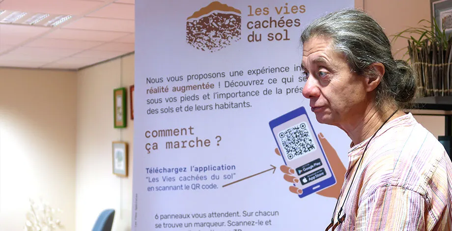 Exposition “Les vies cachées du sol”, une immersion dans la biodiversité et la vie des sols.