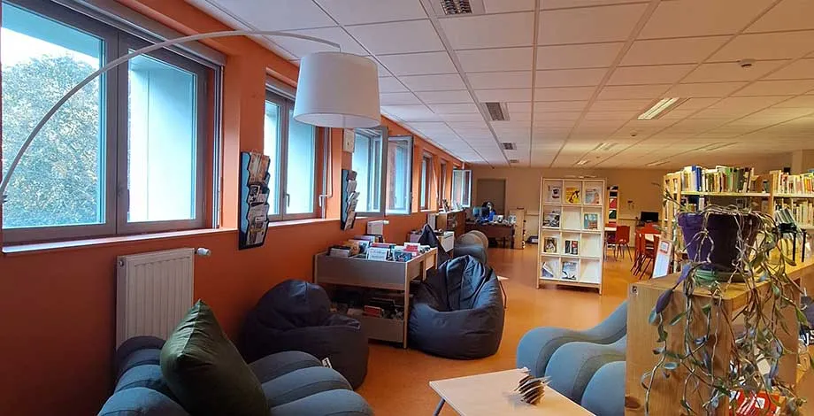 De la détente, du numérique, des livres et des périodiques au CDI